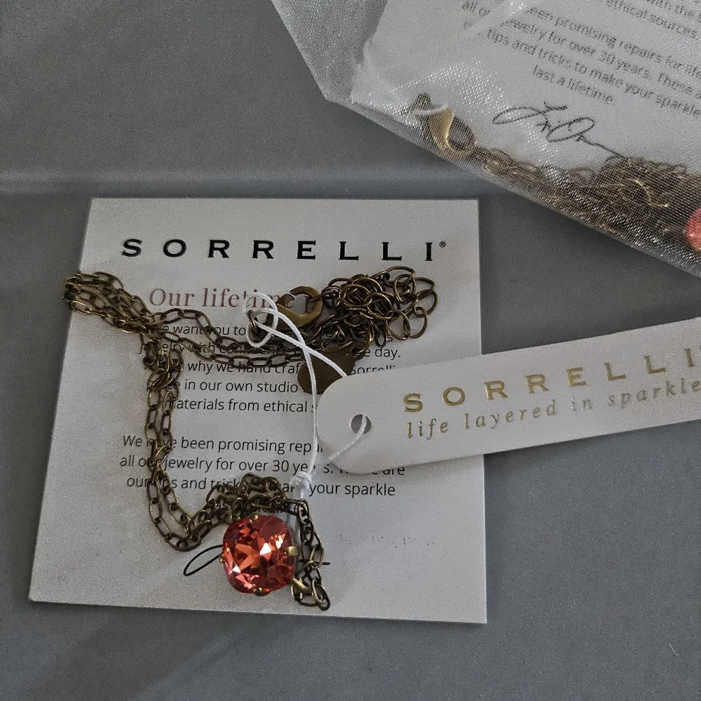 SORRELLI Siren Cushion Cut Pendant Necklace Red Carpet Stone& Antique Chain